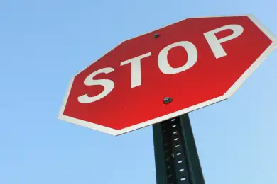 Была ли внесена норма о запрете на выезд из Казахстана для коррупционеров - ответ Минюста 