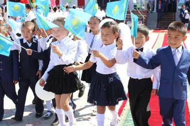 В Казахстане 1 сентября выпадает на воскресение - перенесут ли начало учебного года 