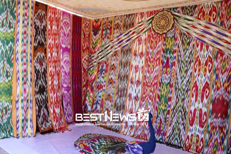 Горы арбузов и дынь до неба: что показал Таджикистан на ярмарке в Астане