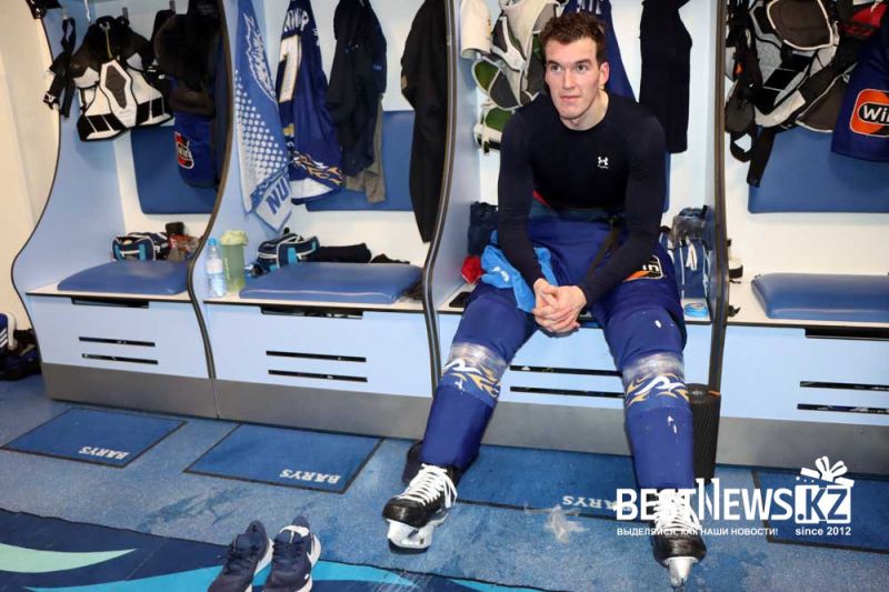 Какие эмоции игроки Барыса показали после последнего матча в чемпионате КХЛ