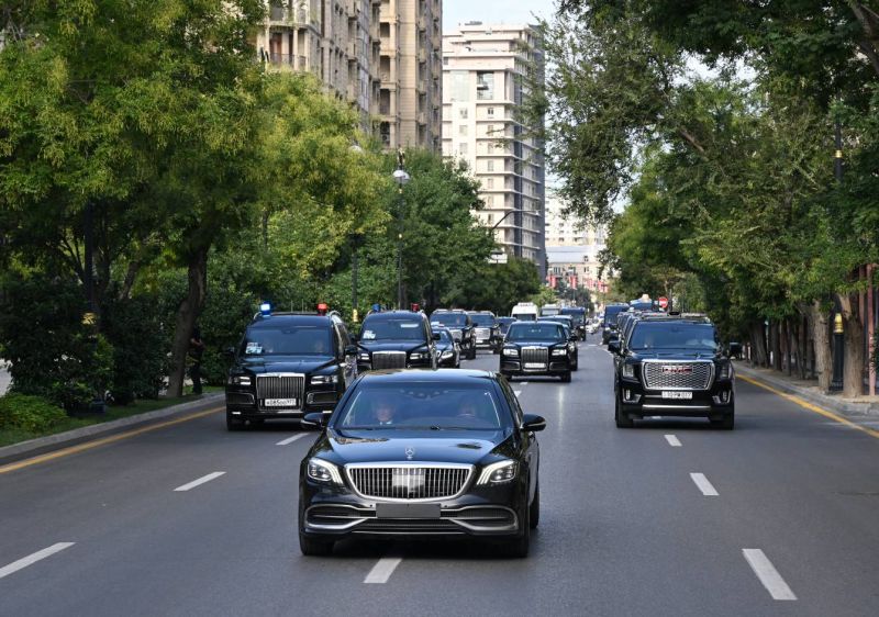 Ильхам Алиев прокатил по Баку Владимира Путина