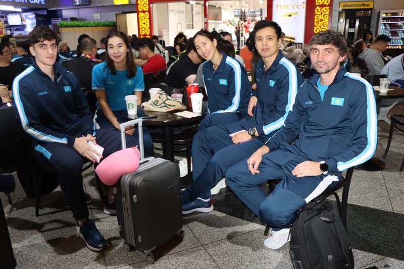 Сакен Бибосынов улыбался, гандболисты держались вместе: полет сборной Казахстана в Ханчжоу глазами главреда Bestnews.kz