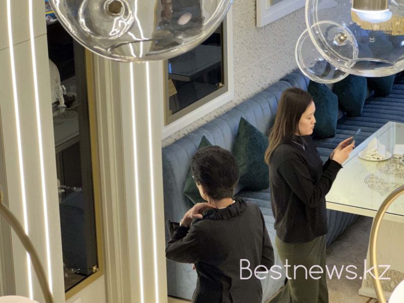 Как Димаш Кудайберген удивил всех в своем семейном ресторане