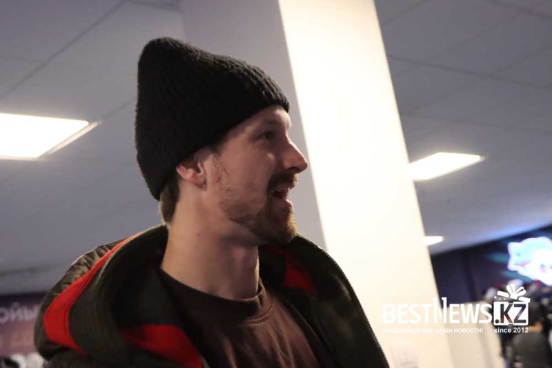 Какие эмоции игроки Барыса показали после последнего матча в чемпионате КХЛ