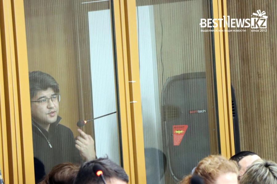 Прокурор – Бишимбаеву: «За 5 месяцев вы ни разу не пытались нанести себе повреждения» 