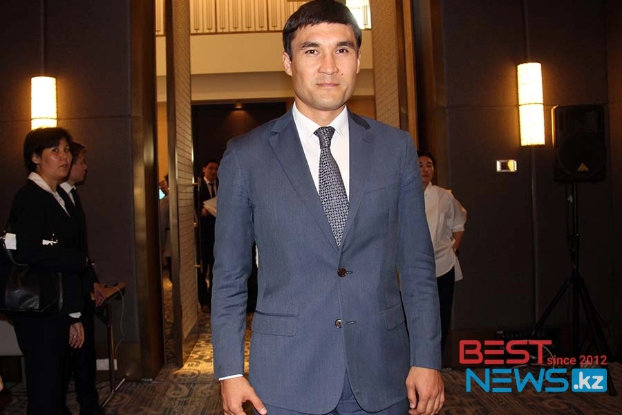 Кто же был сильней - Головкин или Деревянченко? Ответ Серика Сапиева  