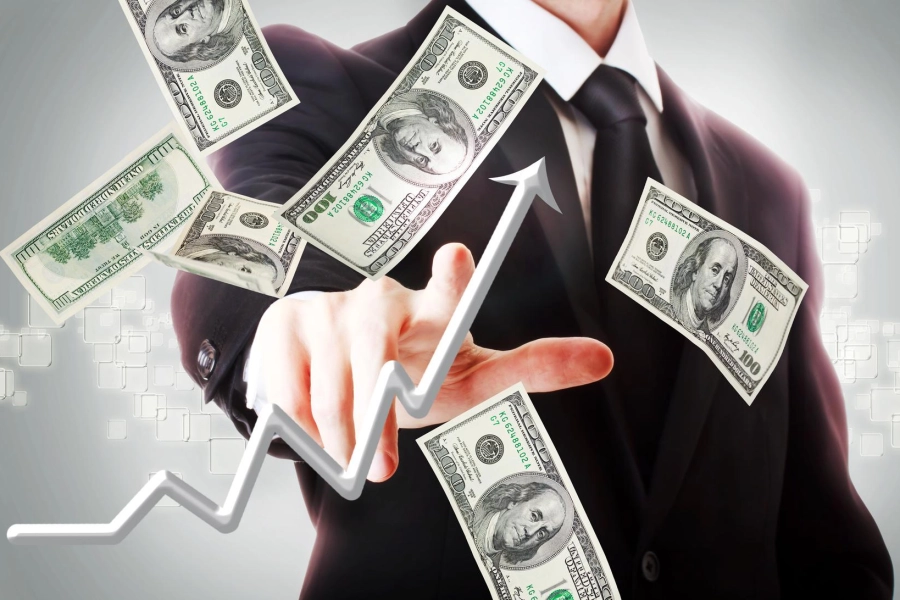 На торгах доллар подошел к отметке 388 тенге 